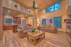 Waymaker Broken Bow, Modern Cabin with Hot Tub!, Broken Bow